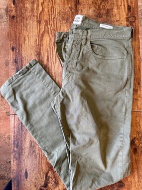 Olive Green Tapered Fit Men’s Pants